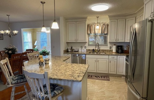 Springdale House | Chic Gem in The Villages - Modern Amenities & Prime Location! Call today!