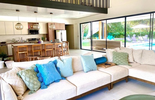 Tamarindo House | Chic, great for families, luxury beach house in Hacienda Pinilla, Tamarindo