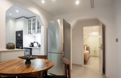 Baixa Apartment | Chic Hideaway in Iconic Lisbon Location