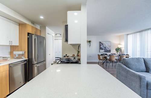 Pentagon City Condo | Chic Highrise 2BR King Bed Deluxe Escape Pool l GYM l Balcony Near DC/Metro/Mall