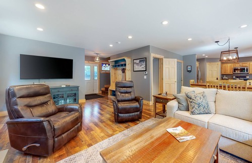 Intervale House | Chic home with game room, fireplace & mountain view - near Story Land & skiing