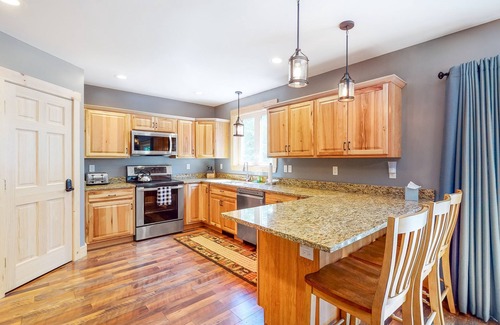 Intervale House | Chic home with game room, fireplace & mountain view - near Story Land & skiing