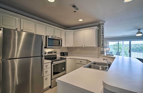 Osage Beach Condo | Chic Lakefront Condo w/Lake & State Park Views!