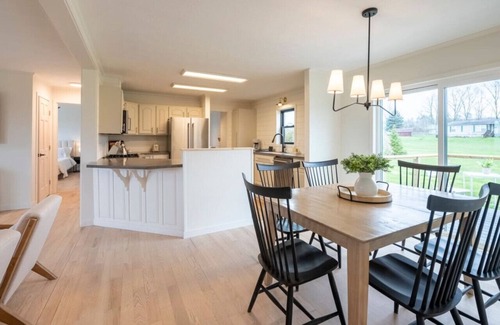 Town of Torrey House | Chic Lakeview Getaway on Seneca Lake Wine Trail