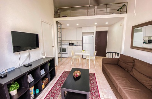 Ponce Centro Apartment | Chic loft/Great location/WiFi/Self check in-out/High Cleanliness Standards!