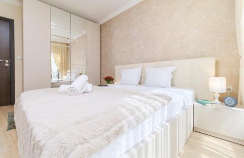 Plovdiv Center Apartment | Chic Luxury Escape Close to Kapana Area