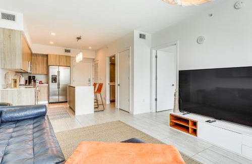 Northeast Miami Apartment | Chic Miami Condo with Pool, 6 Mi to South Beach