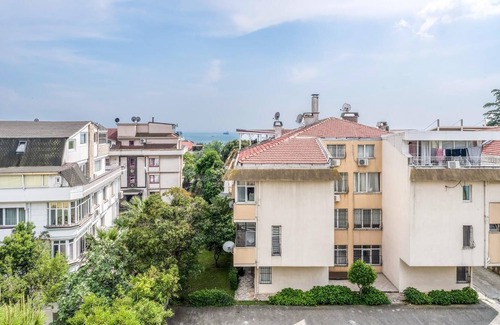Bakırkoy Apartment | Chic Modern Flat With Terrace in Istanbul Florya