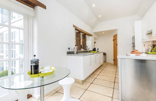 Burford Cottage | Chic Multi Award winning 5* Luxury Cotswold Cottage - Sleeps 8