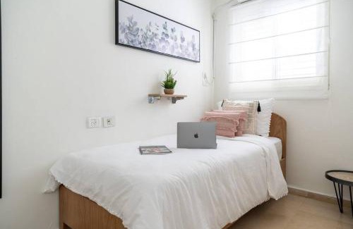 Neve Tzedek Apartment | Chic Neve Tzedek 3BR & PARKING with Spacious Terrace - By BerryStays