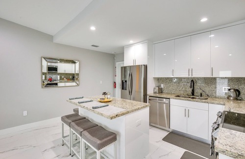 North Miami Cottage | Chic North Miami House ~ 7 Mi to Hard Rock Stadium