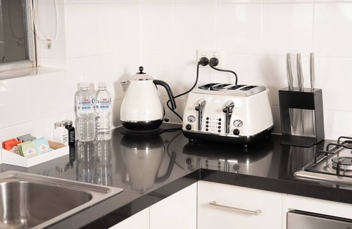 North Adelaide House | Chic Nth Adelaide 3BR | Prime Location + 10% Off Fine Dining Opportunity