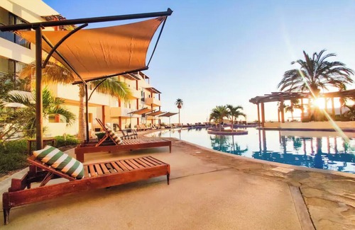 La Ventana Apartment | Chic Partial Ocean View Studio with Fitness Room, Pool, and WiFi in La Ventana!