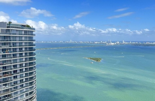 Edgewater Apartment | Chic Penthouse in the heart of Miami amazing Ocean and Sunset view