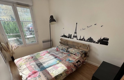 Le Plessis-Robinson House | Chic practical, peaceful and bright T2 in the heart of the city 🚌🚉🏥🍱🥖🌳✅