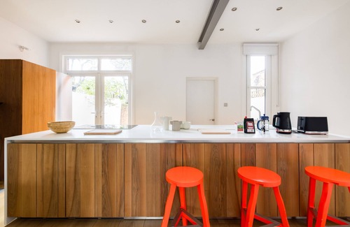 Notting Dale House | Chic Residence Architect Crafted