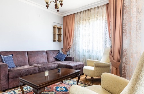 Maltepe Apartment | Chic Residence w Balcony 10 min to Hilltown Mall