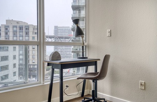 Rincon Hill Apartment | Chic Rincon Hill 1BR w/Gym & Lounge, walk to Embarcadero, by Blueground