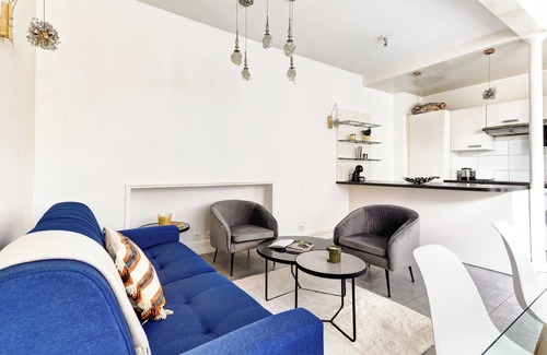 6th Arrondissement Apartment | Chic Saint-Germain 1BR Apartment for 4 Guests