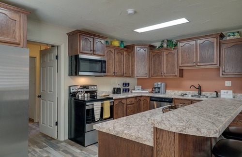 Tyrone House | Chic Silver City Getaway w/Patio + Gas Grill