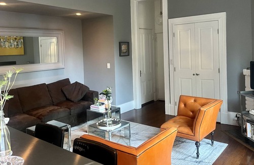 Pacific Heights Condo | Chic & Spacious 1-Bedroom w/ Garden Patio in Bustling Neighborhood | Pac Heights