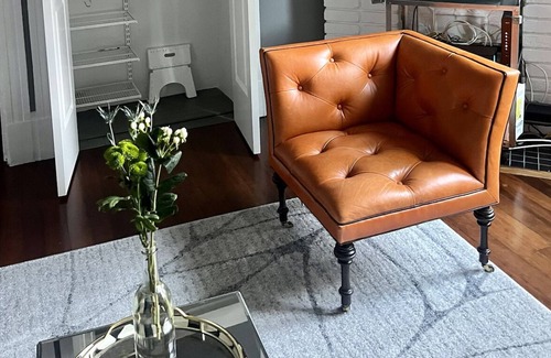 Pacific Heights Condo | Chic & Spacious 1-Bedroom w/ Garden Patio in Bustling Neighborhood | Pac Heights