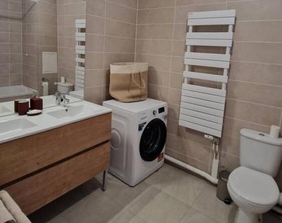 Zone d'amenagement concerte des Docks Apartment | Chic & Spacious 3-Bedroom with balcony