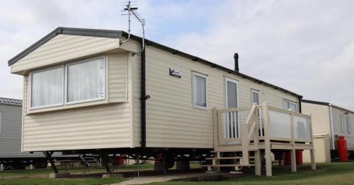 Seasalter Resort | Chic, spacious & fun coastal retreat - family friendly - 3 min walk to beach