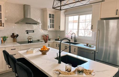 Newmarket Apartment | Chic, Spacious Newmarket Home off Yonge St