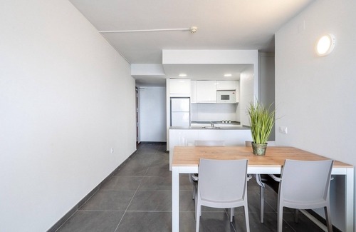 Cambrils House | Chic Stay by the Beach