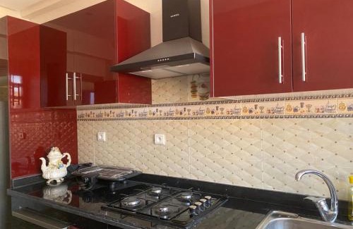 Tassoultante Apartment | Chic Stay near Oasiria