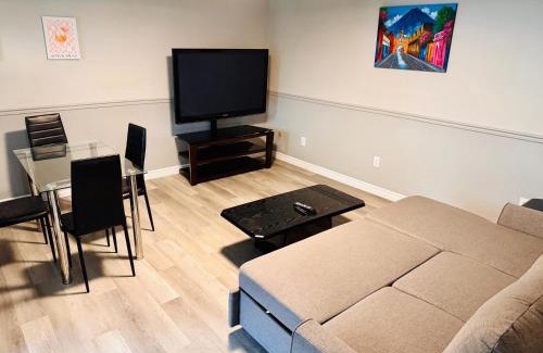 Plateau Apartment | Chic Ste Foy Hideaway Cozy & Bright