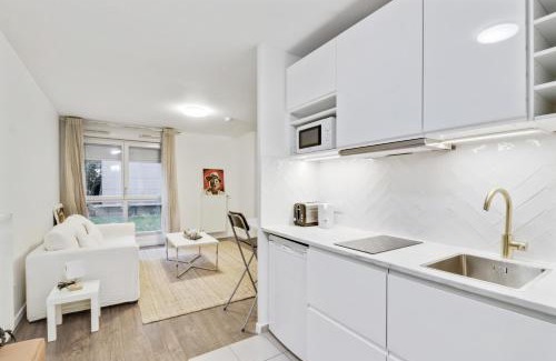 Rosny-sous-Bois Apartment | Chic studio Appartment