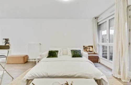 Rosny-sous-Bois Apartment | Chic studio Appartment