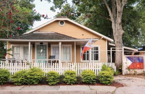 Freetown - Port Rico House | Chic Studio Retreat in the Heart of Lafayette