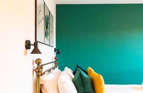 Saint Paul's Apartment | Chic & Stylish 2BD Flat in picturesque Bristol