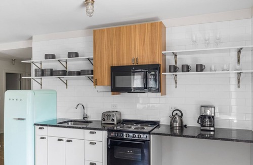 Uptown Apartment | Chic Uptown 1BR w/ Rooftop & Gym, nr Hospital & Beach, by Blueground