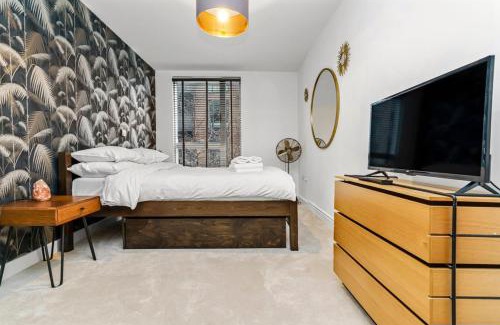 Haggerston Apartment | Chic Urban Apartment In Shoreditch 2 bed 2 bath