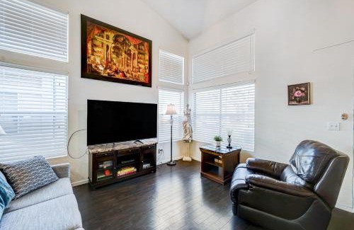 Summerlin House | Chic Vegas Retreat: Near Top Attractions