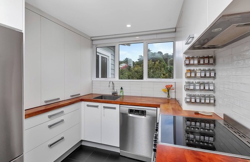 Whangarei House | Chic Whangarei Retreat - 10 min Walk to CBD