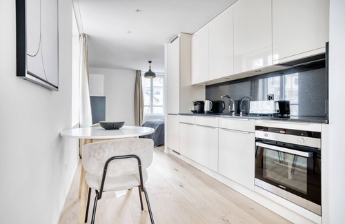Sihlfeld Apartment | Chic Wiedikon 2.0 Room w/Storage & W/D, 3 min to Market, by Blueground