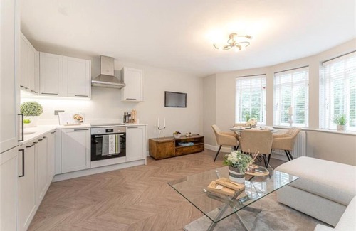 Dalgarno Apartment | Chich & Cushy apartment in Portobello