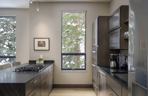 Winter Park Condo | Chill 303 | Modern Design | Close To Slopes | Luxe Condo | Pool + Hot Tub