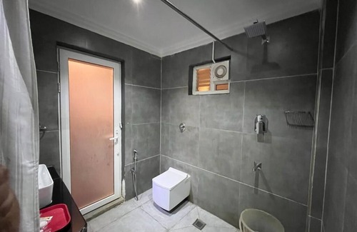 Chinnakanal Hotel | Chill Berg Resort - Bodimettu