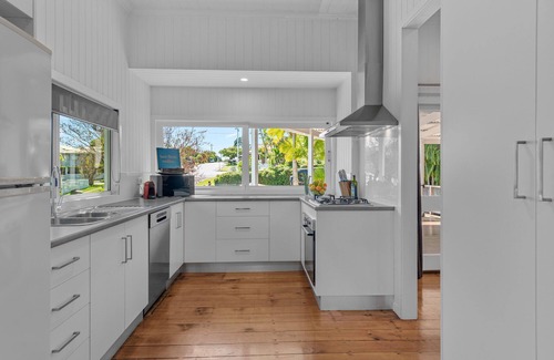 Camp Hill House | Chill Camp Hill Brisbane is a family friendly property, ideal for longer stays