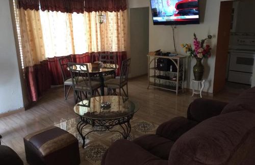 Ocho Rios Apartment | Chill on the Hill