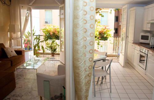 Nice City Centre Apartment | Chill Out Apartment, 2 mins from beach