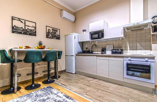 Ferencvaros Apartment | Chill & Stay in the Heart of Budapest-with AC