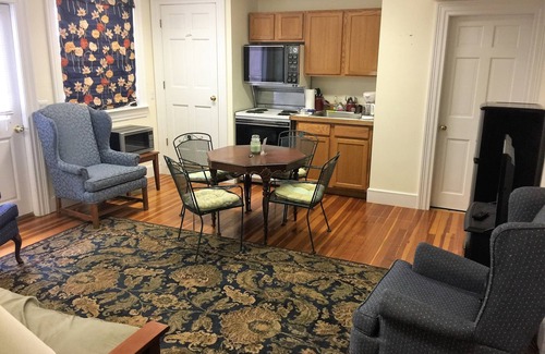 Bar Harbor House | Chiltern Inn