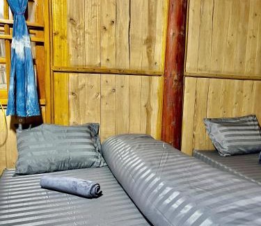 Hau Thao House | Chin Chin House Trekking & Homestay